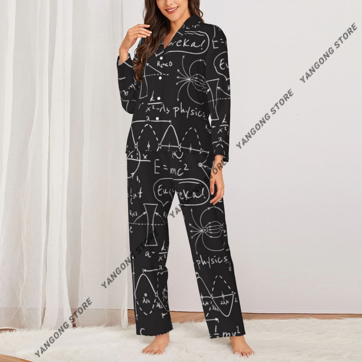 ชุดนอนผู้หญิงลายสูตรทางวิทยาศา - Monochrome Suit Set บทวิจารณ์และราคา